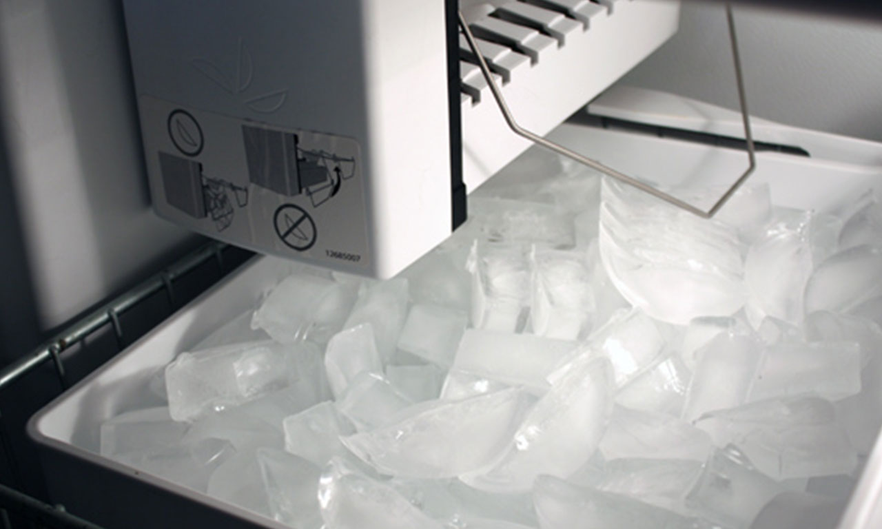 Refrigerators with shaved ice